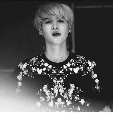 História O Fruto Proibido HOT Jimin Yoongi INCESTO Vergonha História escrita por