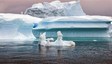 Iceberg Gigante Come A A Se Soltar Da Ant Rtica Notibras