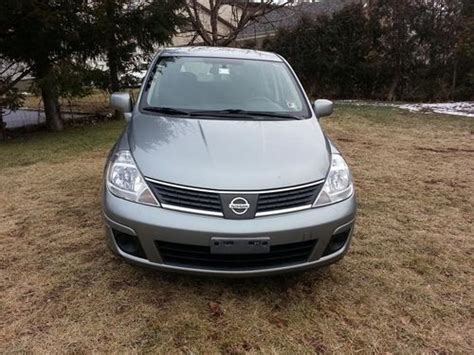 Purchase Used 2009 Nissan Versa S Hatchback 4 Door 1 8L In United