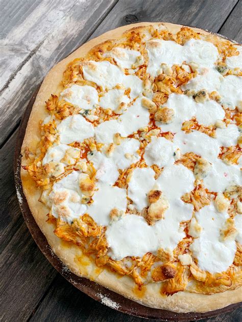 Buffalo Chicken Pizza - The Endless Appetite