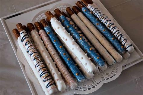 Navy And Blush Gender Reveal Party With Pops Of Gold Enfete Party