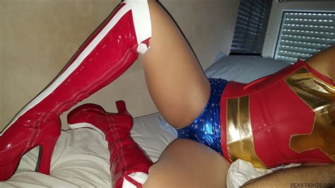Horny Girl Dressed As Wonder Woman Sucking A Delicious Cock 15 Photos