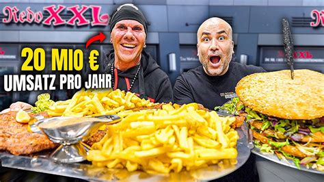 Mit XXL GASTRONOMIE zum MAYBACH: Redo zeigt wie es geht - YouTube