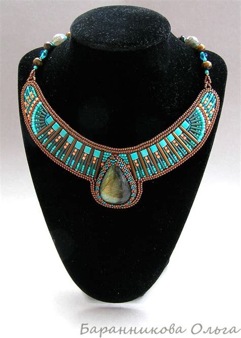 Египетские ювелирные изделия, Бижутерия, Массивные ожерелья