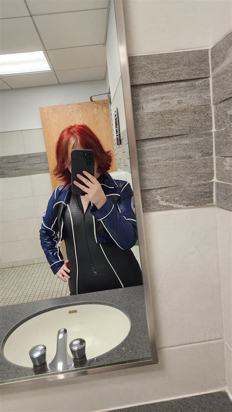 Dressed as Joanna for 2000s Decades Day at my school! : r/PerfectDarkZero