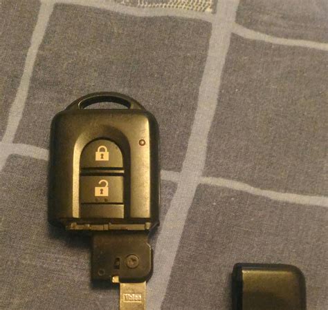 Меняем батарейку ключа — Nissan Qashqai (1G), 2 л, 2008 года ...