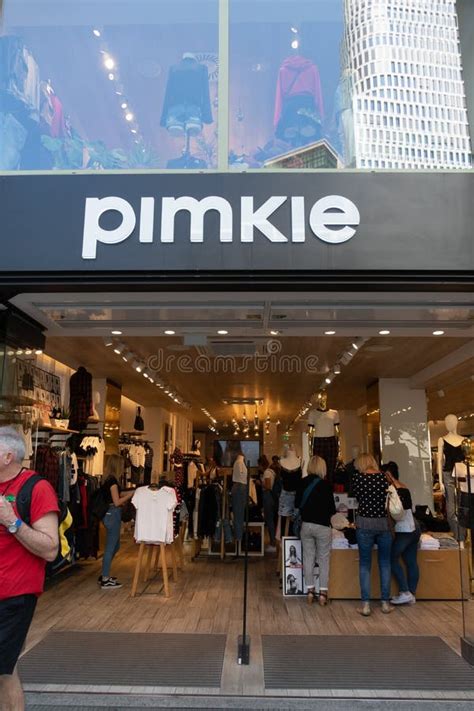 Pimkie store sign editorial stock image. Image of business - 138041109