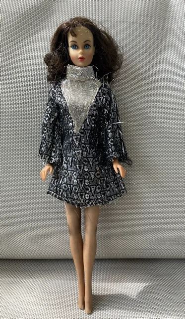 Vintage Marlo Flip Hair Tnt Barbie Dark Brown Brunette Bendable Legs Mod Picclick Ca