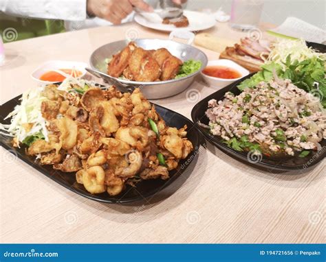 Deep Fried Pork Intestines Topped With Crispy Garlic And Pepper And