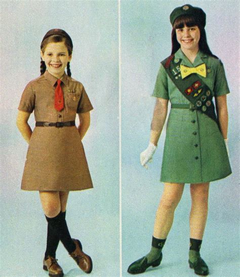 vintage brownie uniform - Google Search | Girl scout uniform, Girl ...
