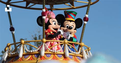 Mickey Mouse auf Swing Ride Foto – Kostenloses Bild zum Thema Tapete ...