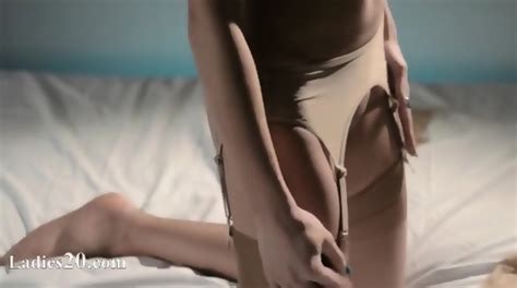 Smart Babe In Nylon Jerking Off Strapon