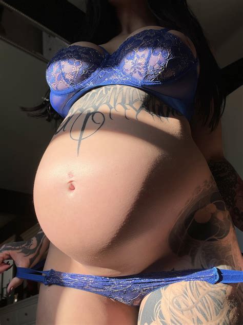 He Says Im Too Big To Fuck This Late In My Pregnancy Do You Agree