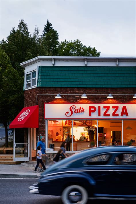 Sal’s Pizza Serves a Serious Pie in the Catskills — Scribner Hollow Post