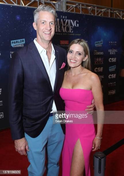 Hot Sexy Kim Holderness Bikini Pics