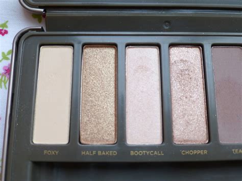 Blue Eyes And Flowers Urban Decay Naked Palette