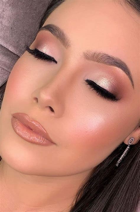 Incredibly Beautiful Soft Makeup Looks For Any Occasion Chic