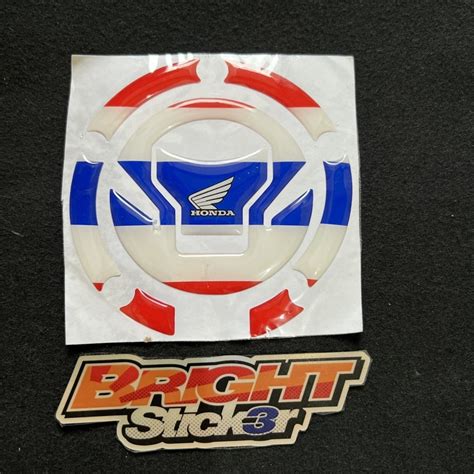 Jual STICKER EMBLEM TUTUP TANKI BENSIN MOTOR CBR 150 CB 150 R TIMBUL 3D