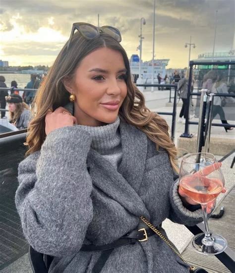 E Mafs Uk Bride Laura S Hottest Snaps Busty Displays Thong Bikini And Bum Flash Daily Star