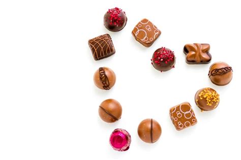 Assortiment De Bonbons Au Chocolat Gourmands De Différentes Formes Et