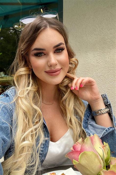 Wonderful Olga y o from Jūrmala with Blonde hair ID LadaDate