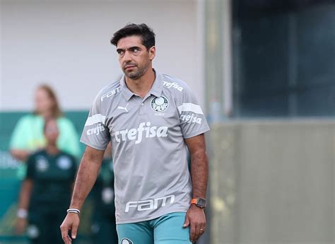 Palmeiras é anulado pelo Athletico perde em Barueri e Abel aplaude