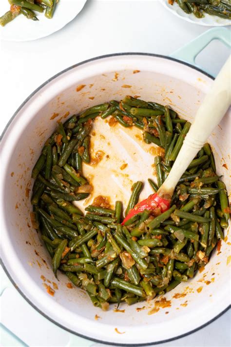 Loubieh Bi Zeit Lebanese Green Beans Loubia