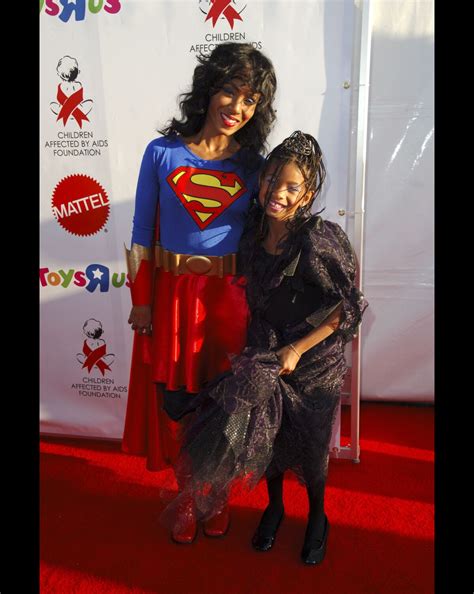 Photo : Jada Pinkett-Smith et la petite Willow Smith en mode sorcière