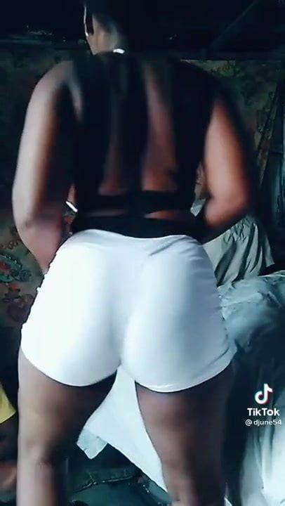 Une Bonne Salope En Short Moulante Black Porn Xhamster