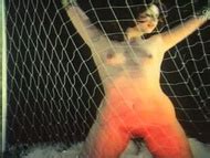 Naked Unknown 3536 In Autostop Lustreport