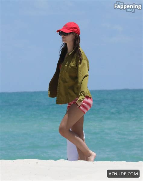 Emily Ratajkowski Flaunts Her Sexy Bikini Body On Miami Beach Aznude