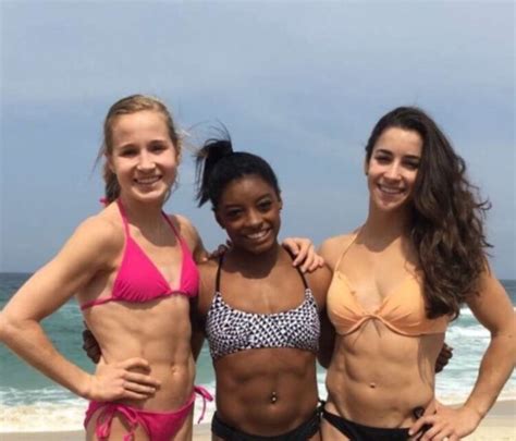 Latest Hot Vanessa Ferrari Bikini Pics