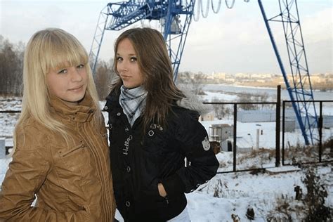 Siberian Mouse Veronika Masha Babko Lesbian Scene