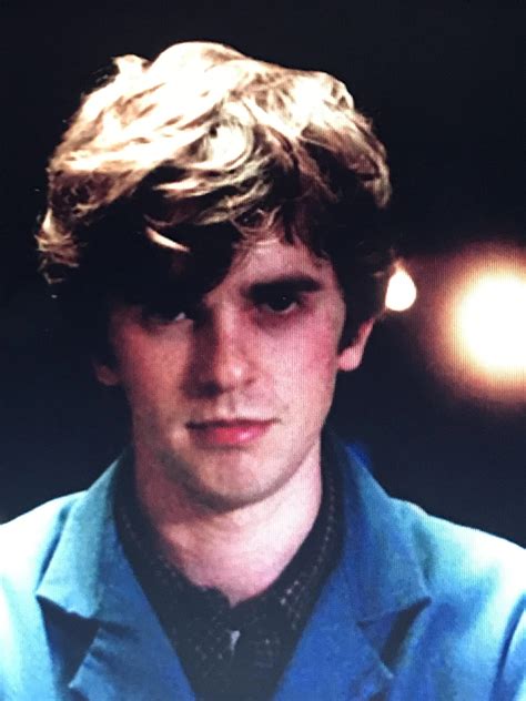 WHY DOES HE LOOK LIKE HE IS ALWAYS SMILING? It scares me, ig it’s just