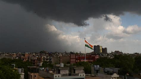 Heavy Rain Alert টানা দুদিন বজ্রবিদ্যুৎ সহ বিক্ষিপ্ত বৃষ্টির