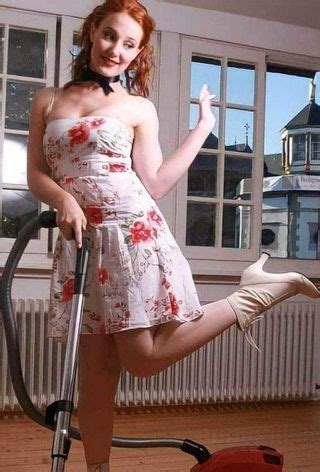 Simone Simons Simonesimons Nude OnlyFans NudoStar TV