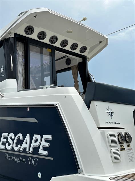 Escape Yacht for Sale | 29 Jeanneau Yachts Edgewater, MD | Denison
