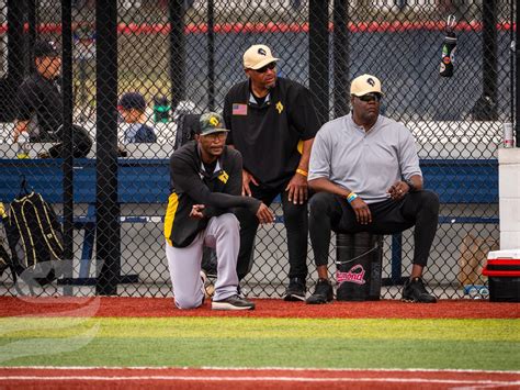 The Crucial Role Of A Coach In Baseball – Vaughn Sports Academy