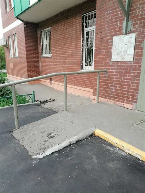 Асфальтовое покрытие около подъезда. - Открытые письма президенту