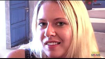 Milf Rubia Rizada Con Botas Rebota En Una Vara Gruesa Xvideos