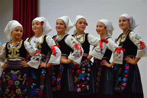 Narodna Nošnja Kao Ponos Leskovčana Tv Info Puls Vranje