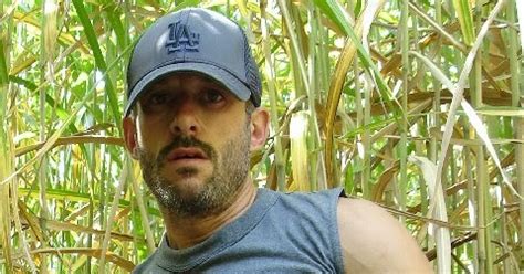 Pelados E Gostosos Homens Tesudos Gay Machos Pelados No Mato