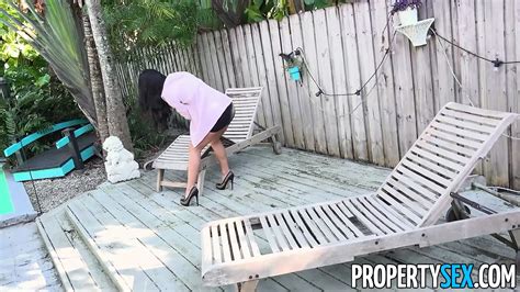 Propertysex Hot Agent Wants Client To Be Her Sugardaddy Xhamster