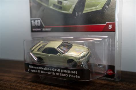 Hot Wheels Premium 1 43 Nissan Skyline GT R BNR34