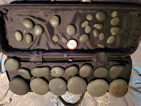 Hot Stone Massageset inkl Heiztasche Gebraucht in Rorbas für CHF