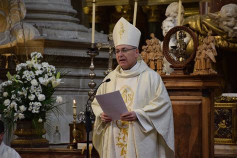 En Los Magos Contemplamos La Universalidad De La Obra Redentora Y De La