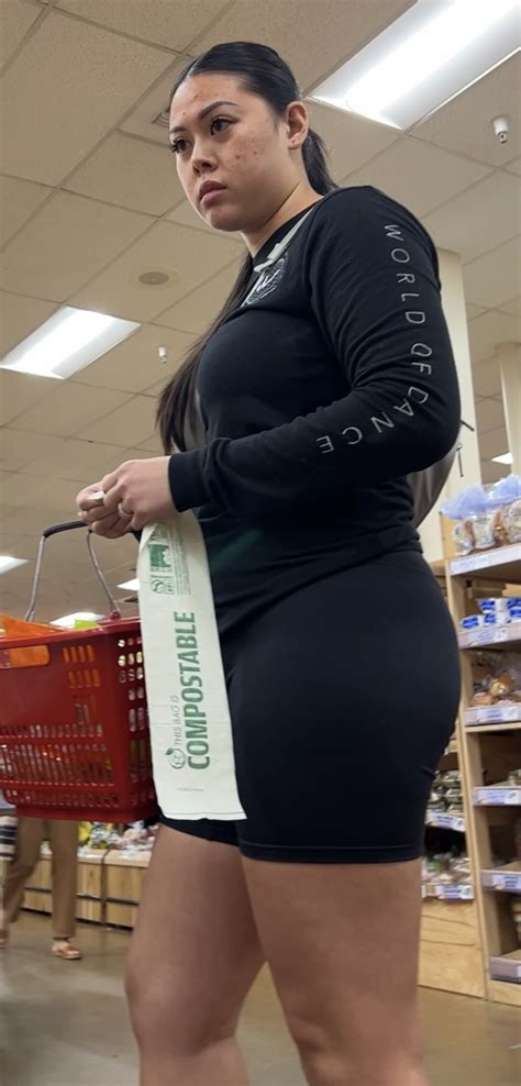 Thick Asian Ass In Yoga Shorts Closeup Long Video Spandex Leggings Yoga Pants Forum