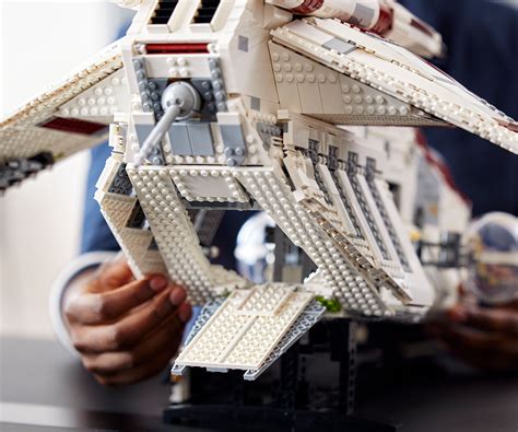 Игрален комплект конструктор ЛЕГО Star Wars™ 75309 - Republic Gunship ...