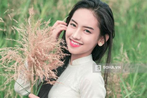Chân dung hot girl cơ hội nhất showbiz Việt