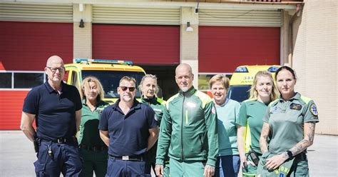 Tryggt med ny aktör för ambulansen men sex personer blev av med jobbet Tror regionen